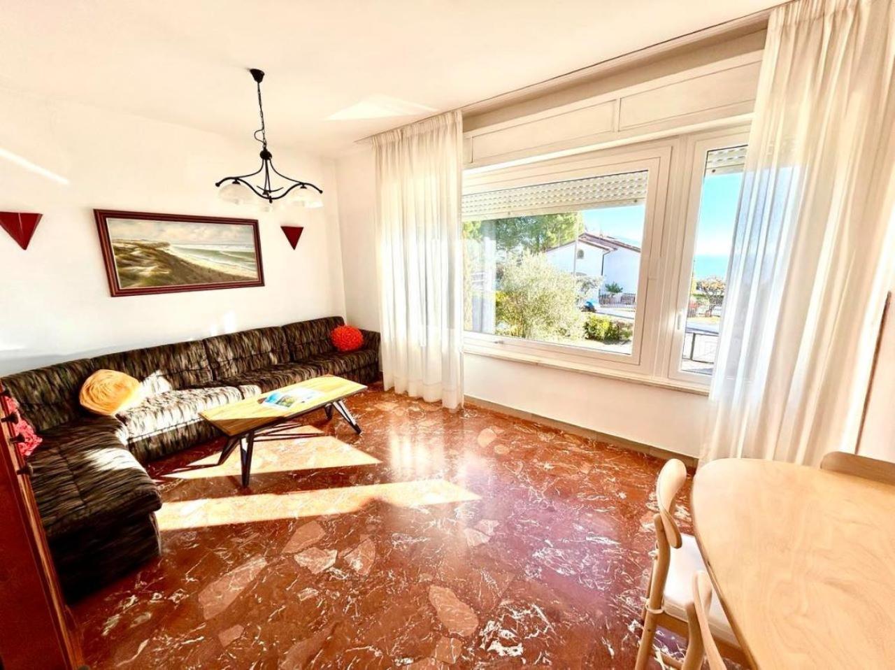 Villa Edith - Stupenda Villa Con Terrazzo Vista Mare E Spiaggia Inclusa Numana Exterior foto